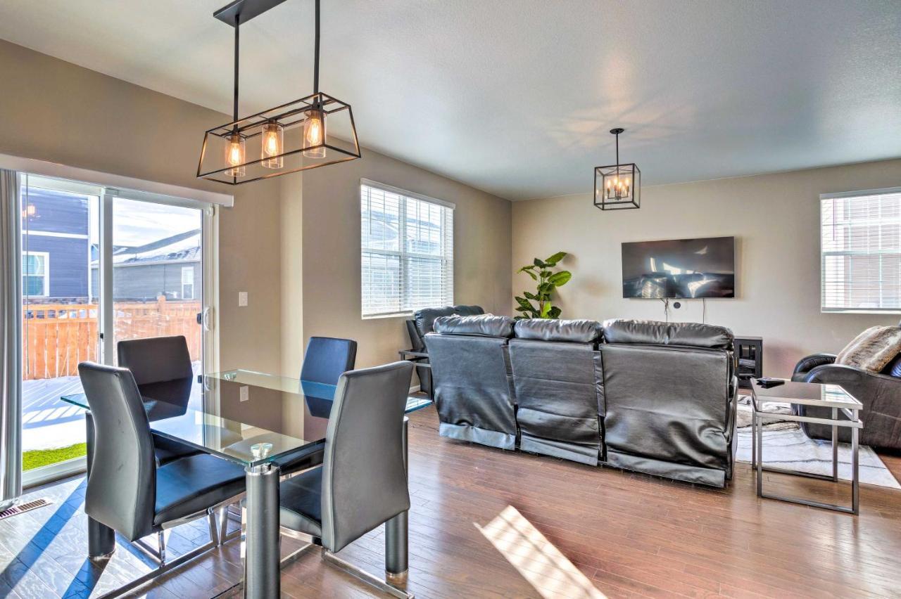 Spacious Aurora House With Yard About 10 Mi To Dia! Exterior photo